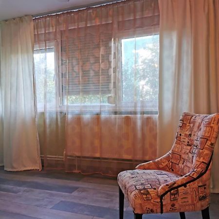 Chic Apartment Brăila Esterno foto