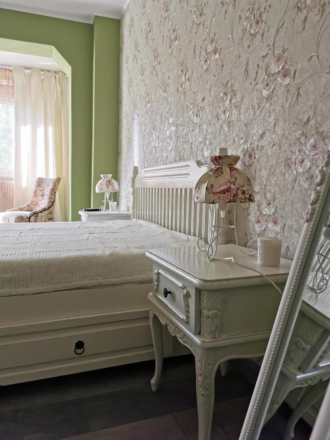 Chic Apartment Brăila Esterno foto
