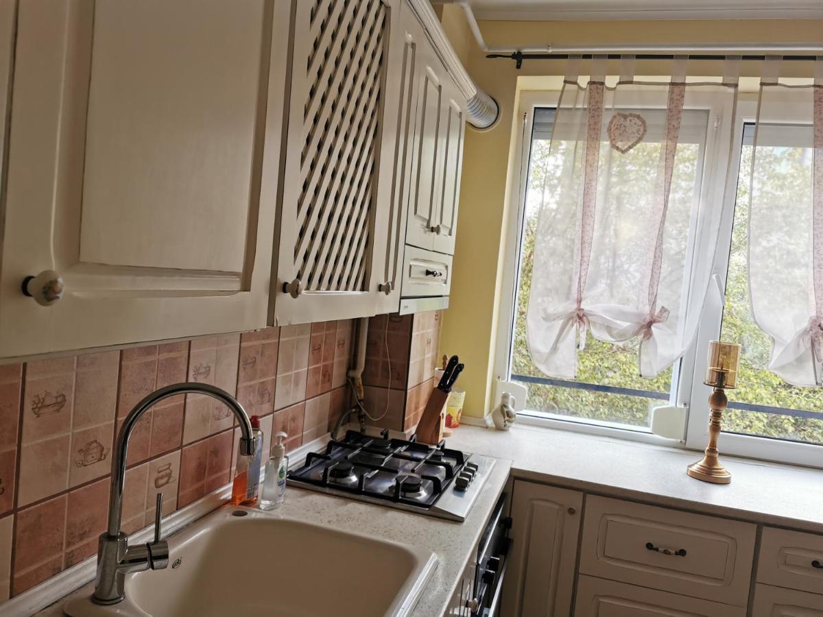Chic Apartment Brăila Esterno foto