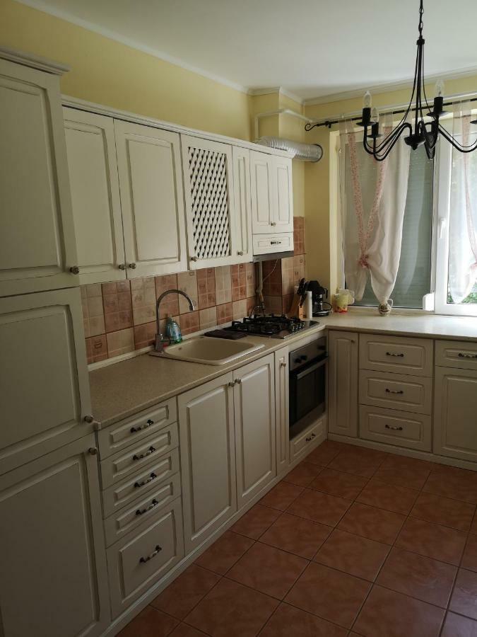 Chic Apartment Brăila Esterno foto